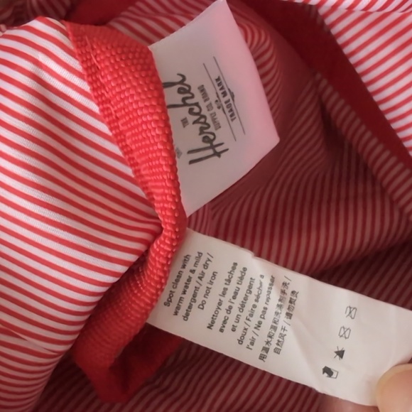 HERSCHEL BAG EUC - Picture 11 of 13